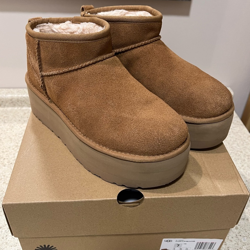 Ugg Classic Ultra Mini Platform Boots